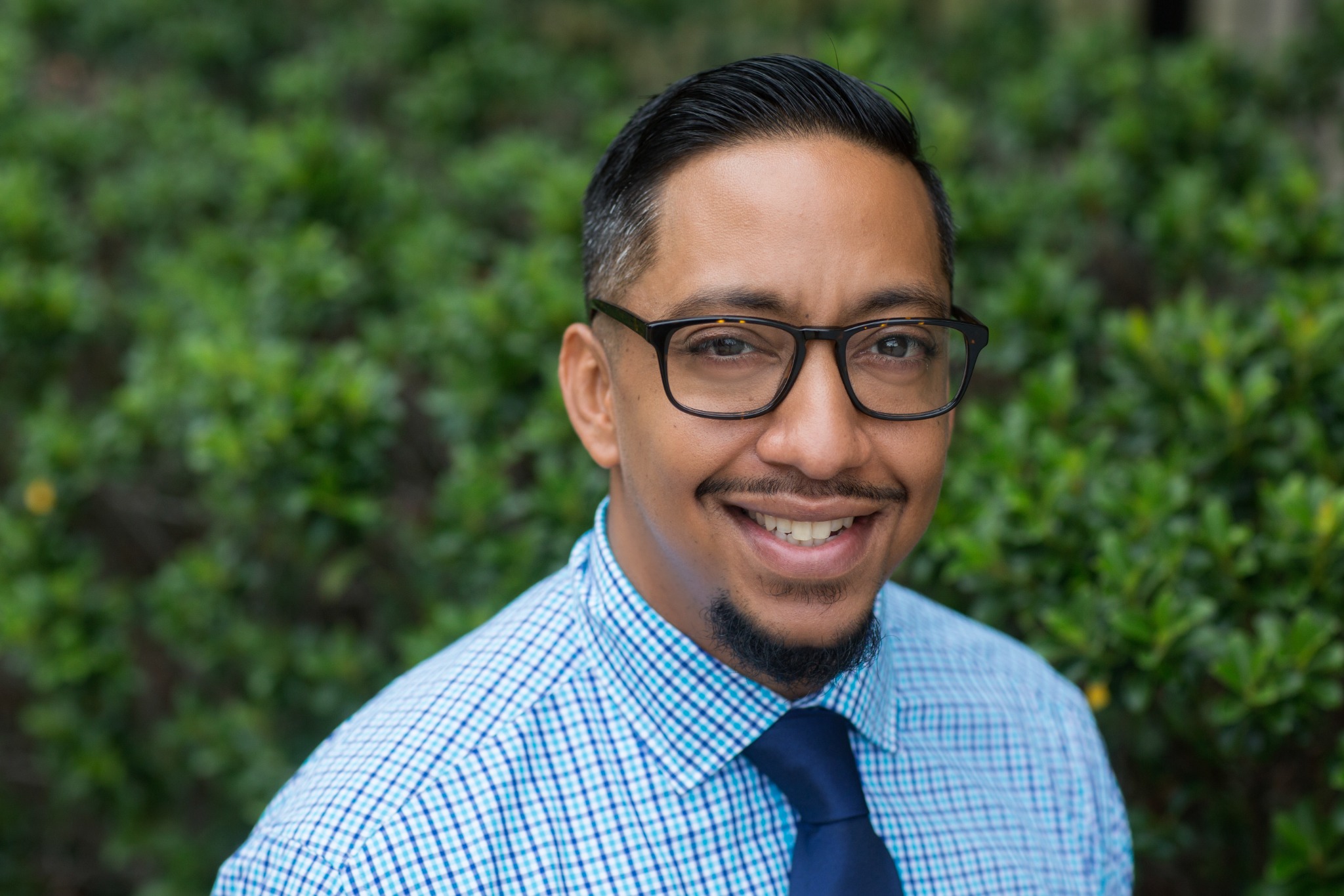 Dr. Nicklaus Khan, Principal Consultant
